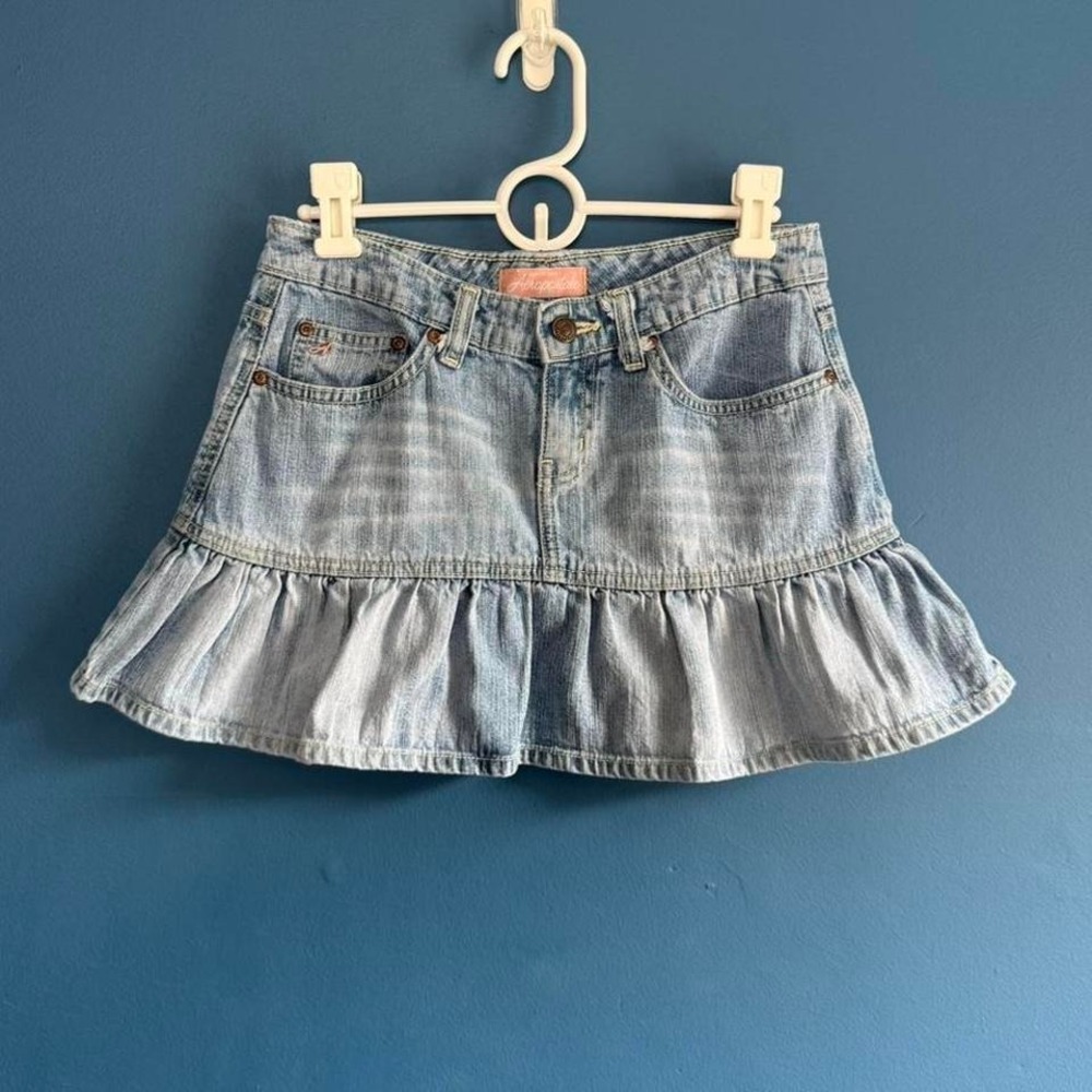 Y2K Ruffle Micro Skirt Women's Size 2 Denim Mini Low Rise Preppy Jean 2000s